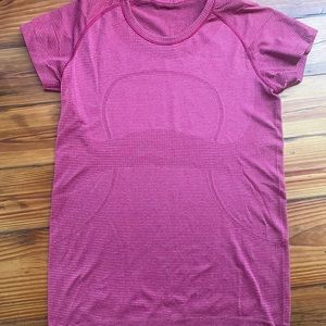 Lululemon Swiftly Tech short sleeve top